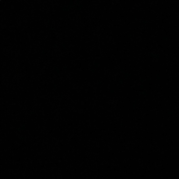 Meet your Posher, Dominique - Picture 1 of 1